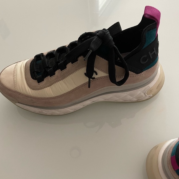 Chanel sneakers - Picture 3 of 5